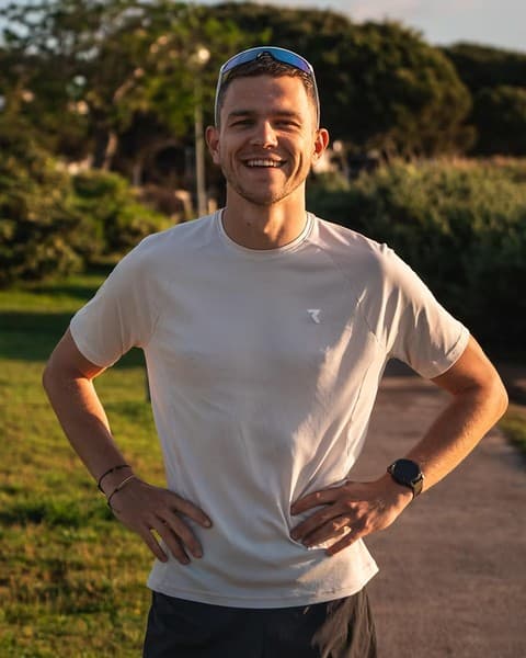 Tom